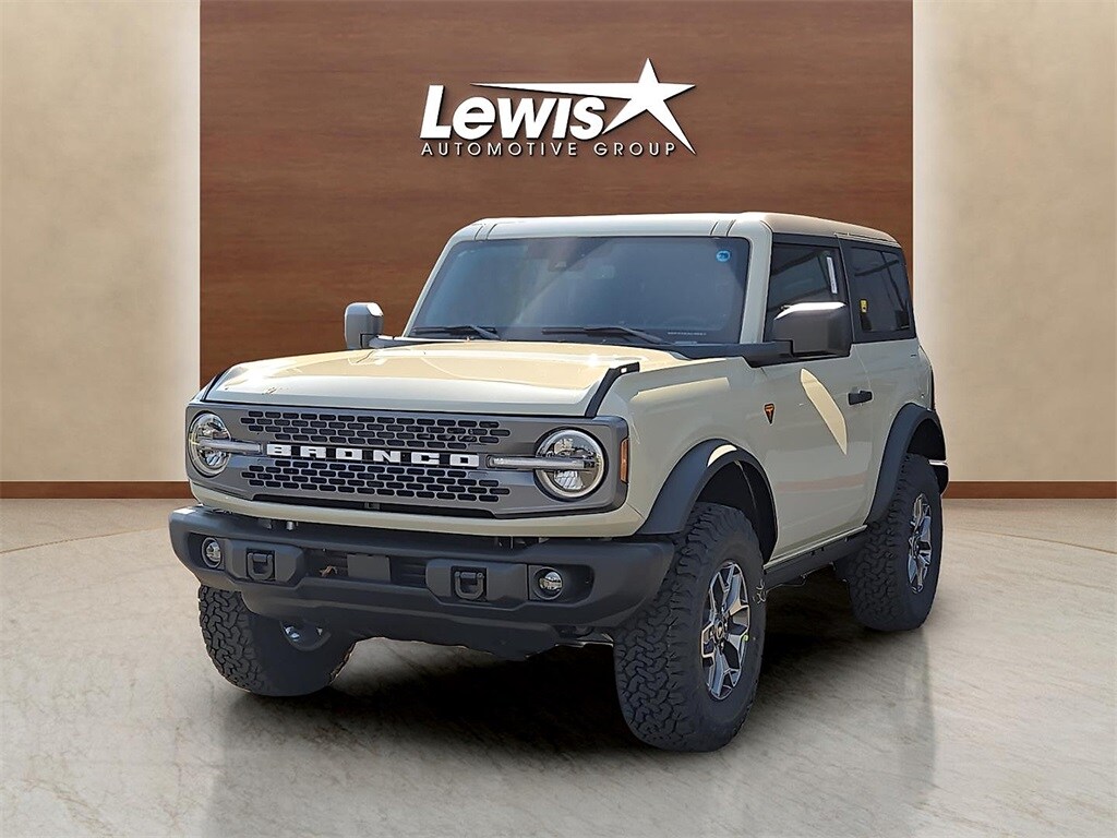 2025 Ford Bronco Badlands photo 2