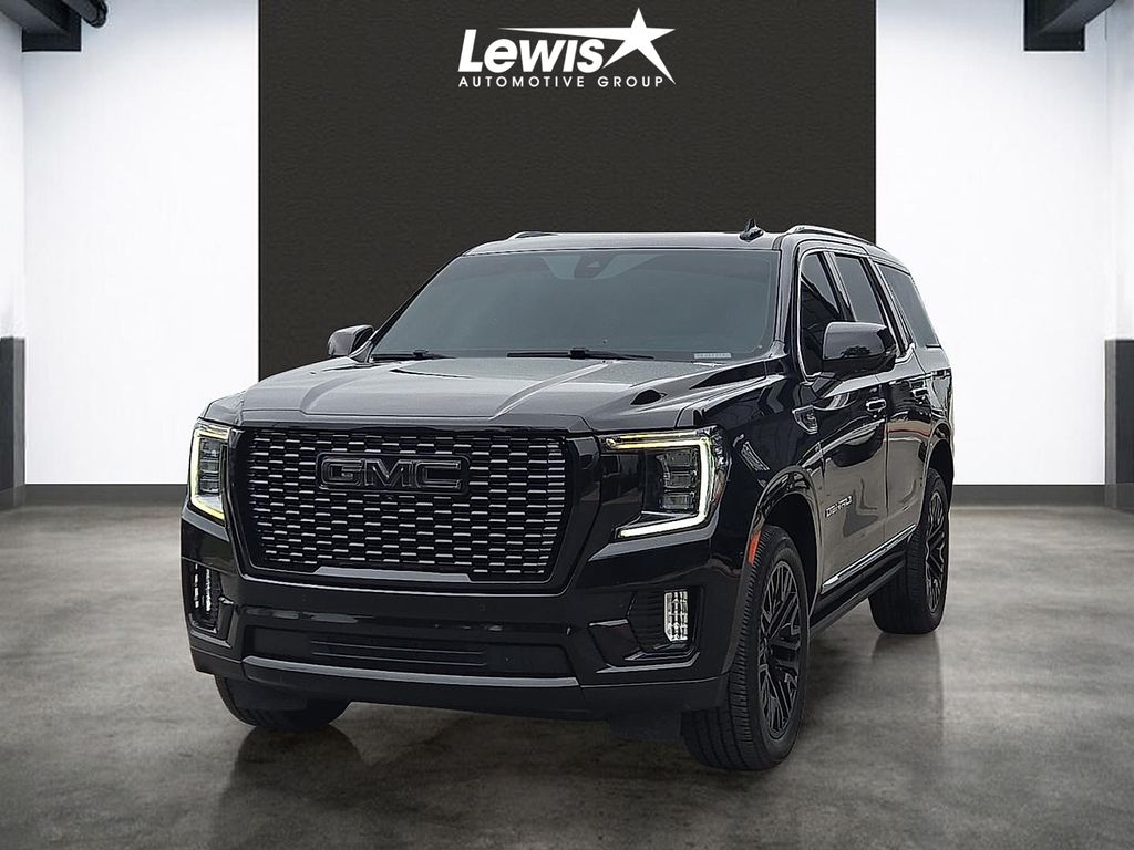 2021 GMC Yukon 4WD Denali's photo