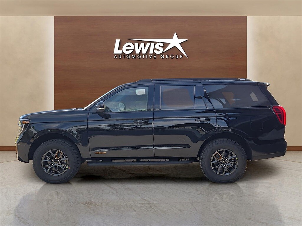 2025 Ford Expedition photo 2