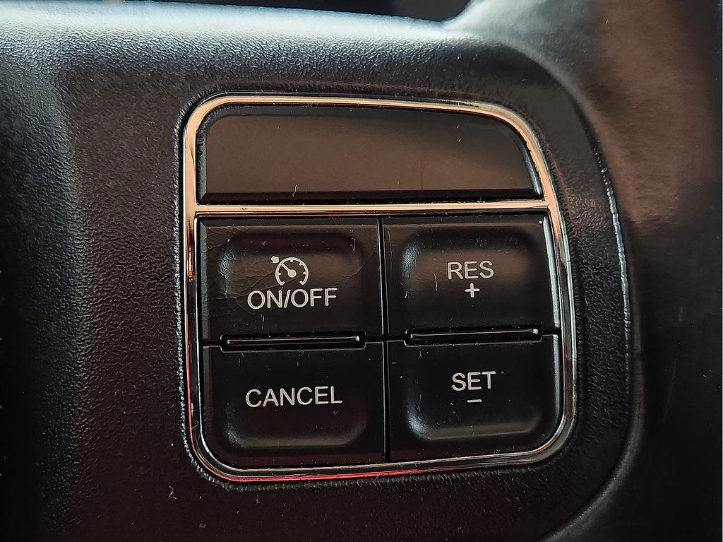 2013 Jeep Wrangler Unlimited Sahara - Photo 16
