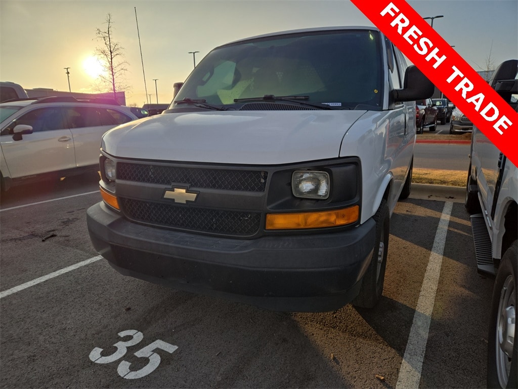 2017 Chevrolet Express Cargo Work Van's photo