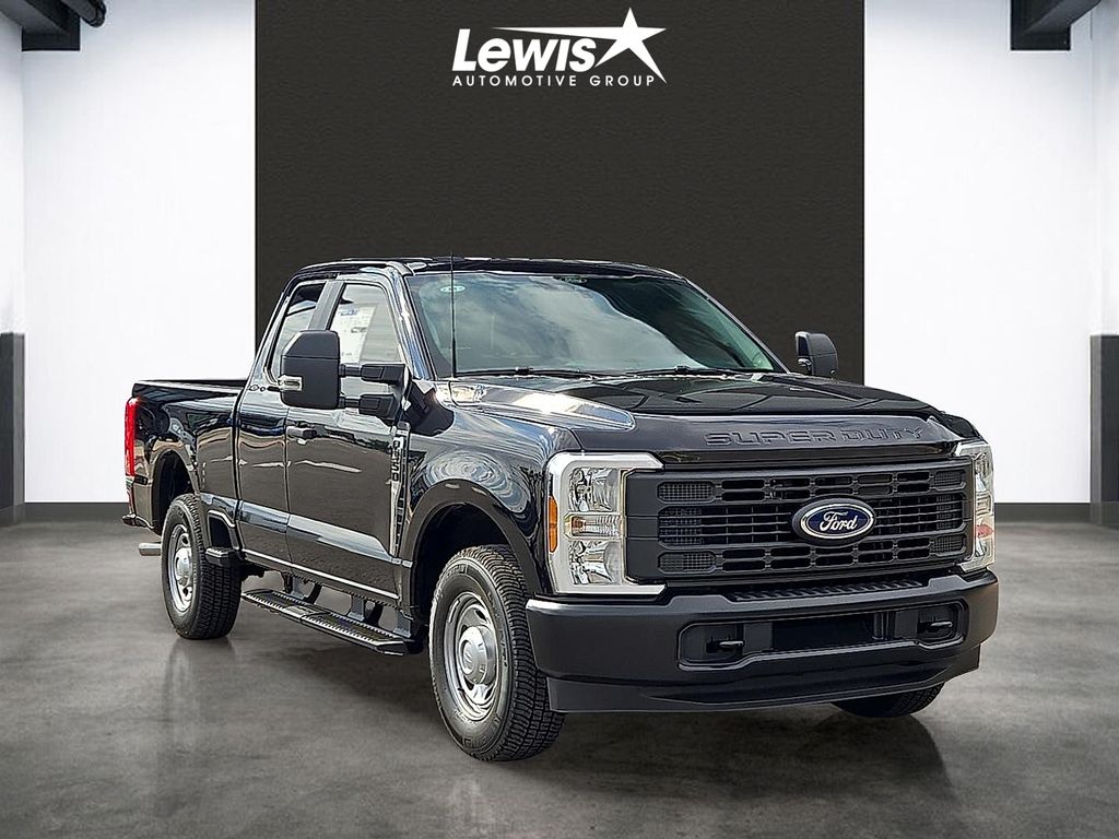 2026 Ford F-350 Super Duty XL - Photo 6