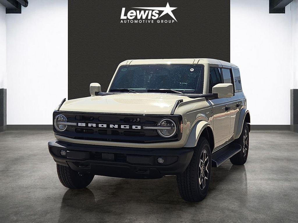 New 2026 Ford Bronco Outer Banks SUV