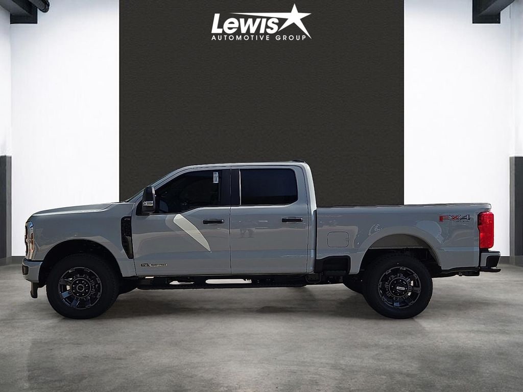 New 2026 Ford F-250SD XL Truck Crew Cab