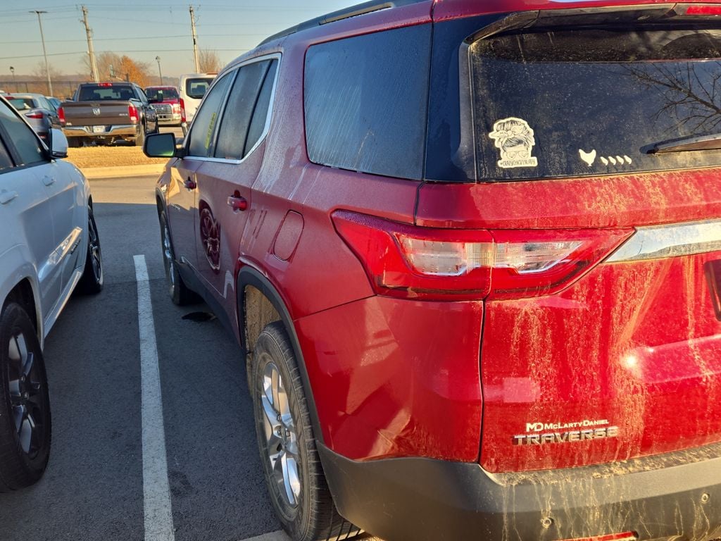 Used 2021 Chevrolet Traverse LT SUV
