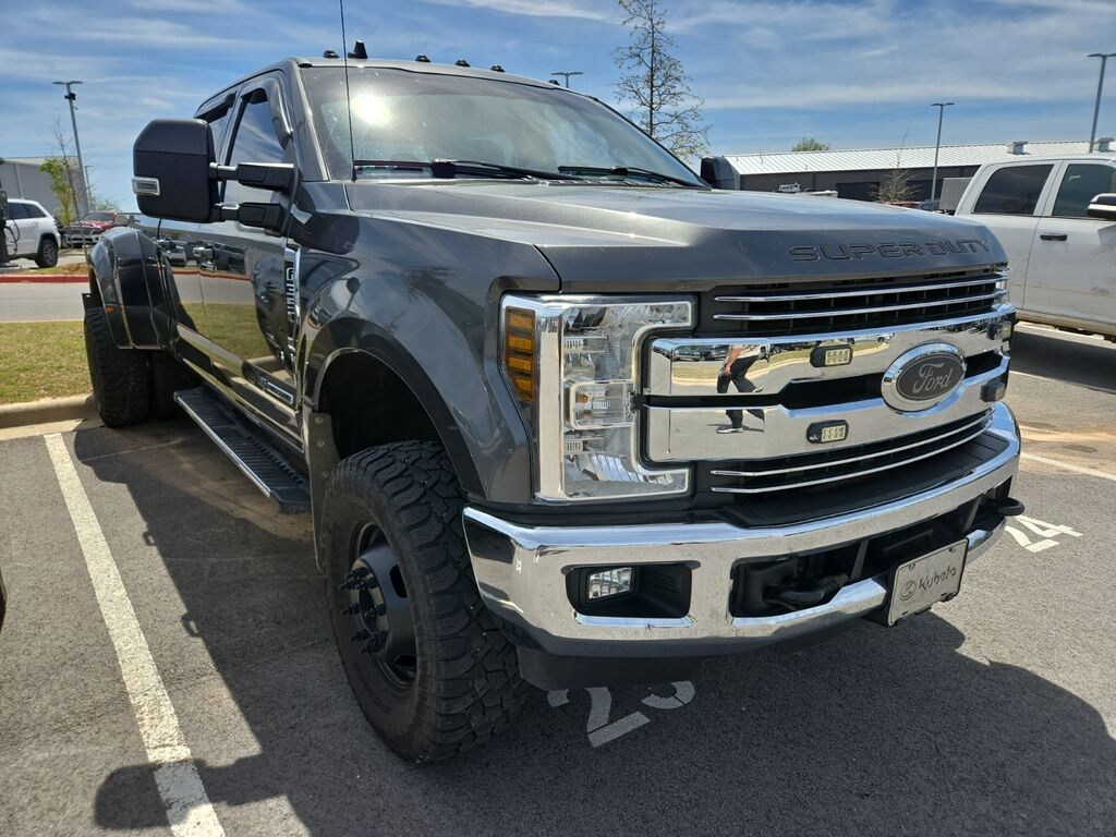 Used 2019 Ford F-350SD Lariat Truck Crew Cab