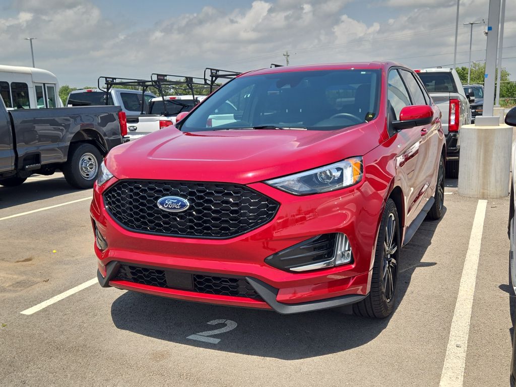 2024 Ford Edge ST-Line AWD's photo