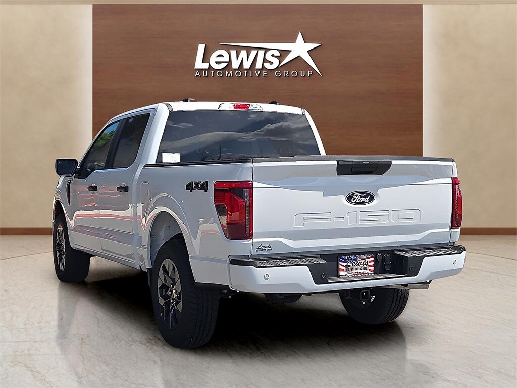 2025 Ford F-150 STX photo 4