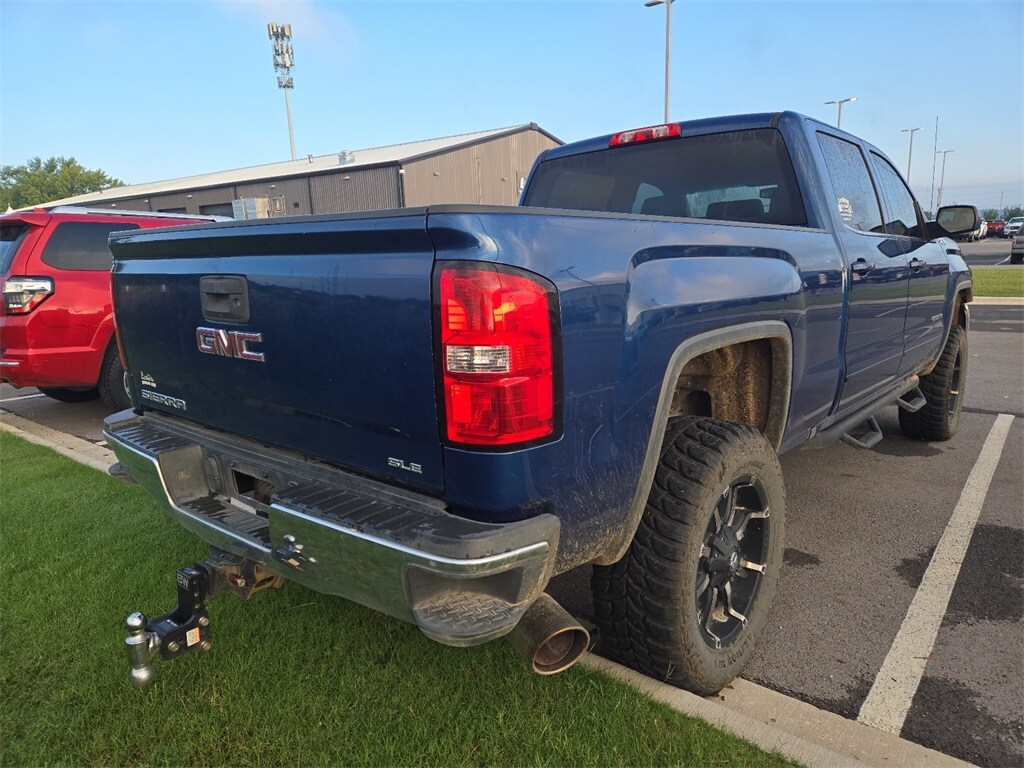 2016 Gmc Sierra SLE photo 4