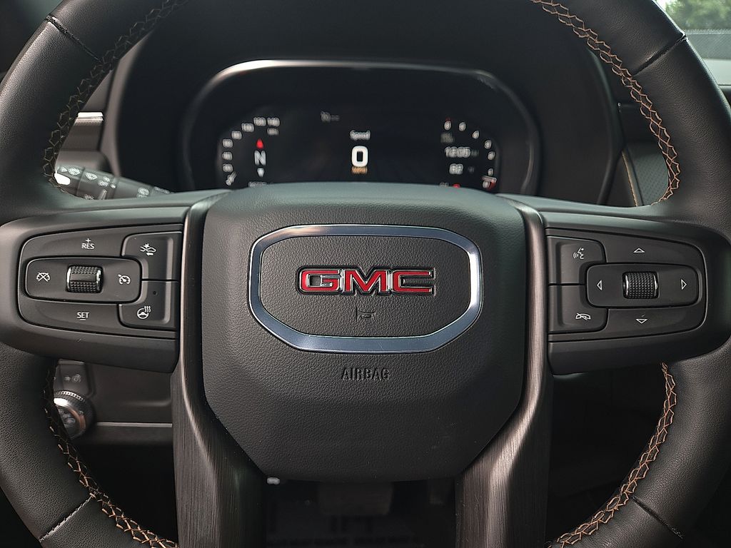 2024 GMC Yukon AT4 - Photo 19