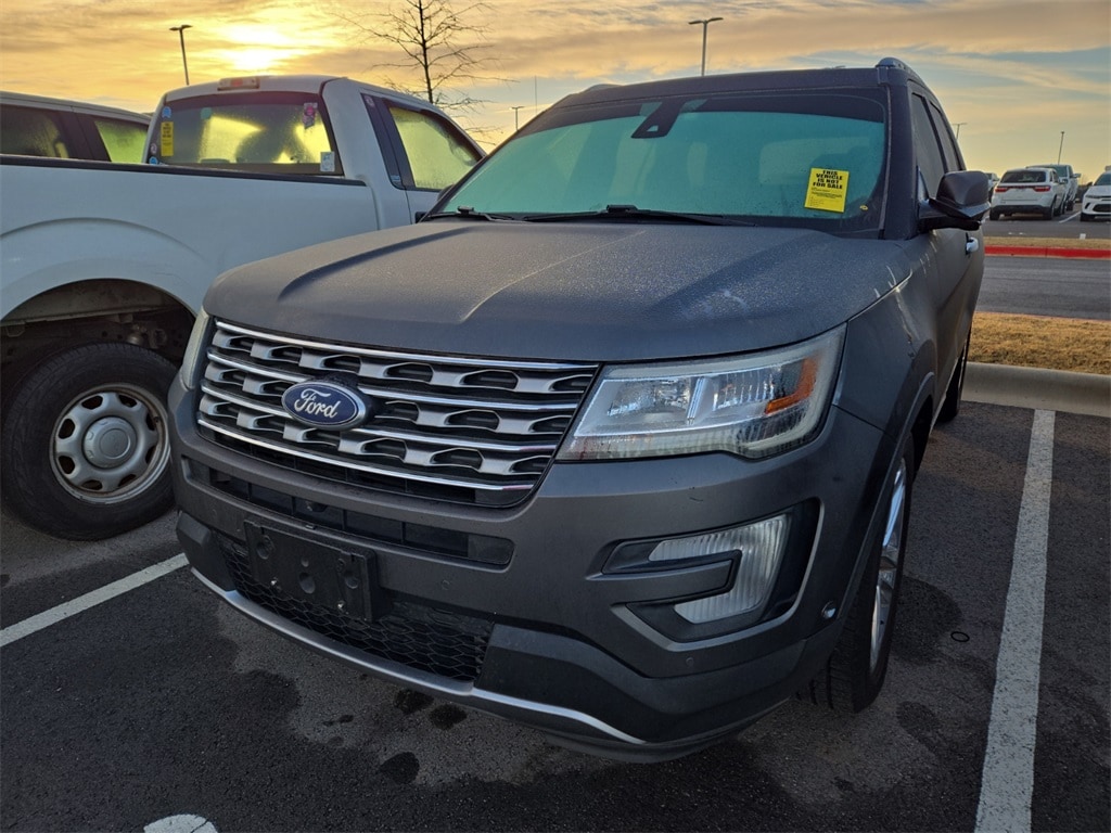 2017 Ford Explorer Limited's photo