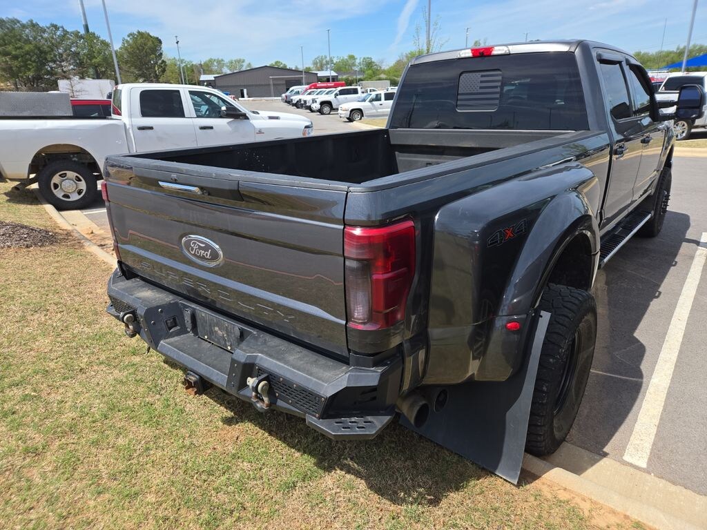 Used 2019 Ford F-350SD Lariat Truck Crew Cab