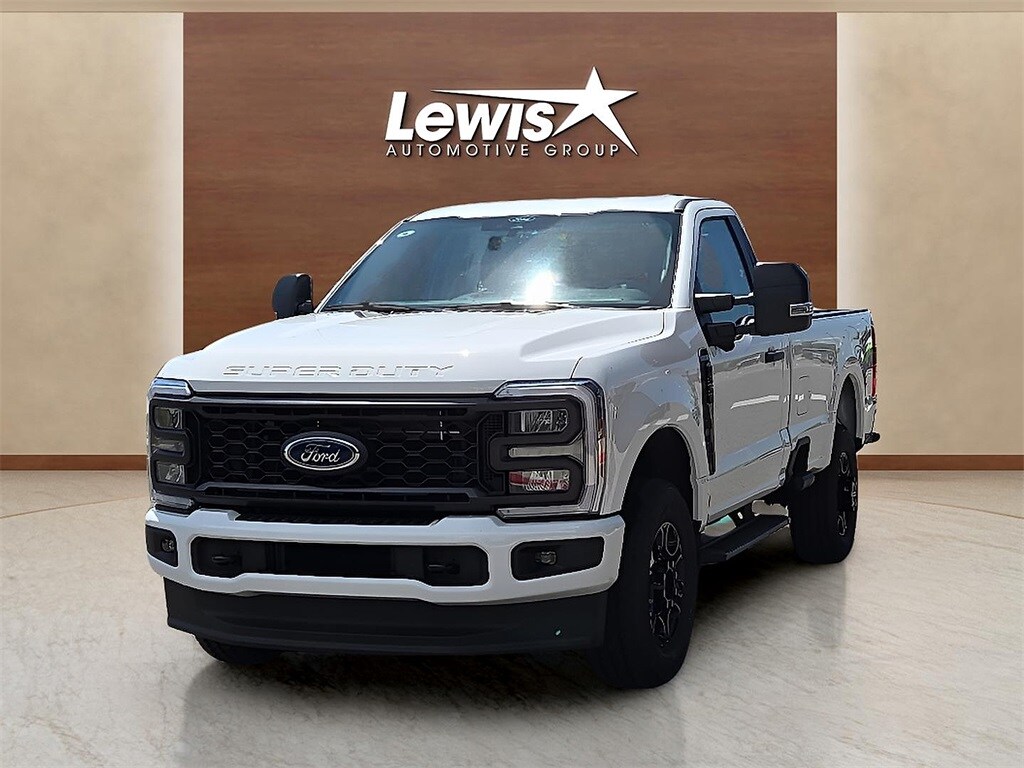 2025 Ford F-350 XL photo 2