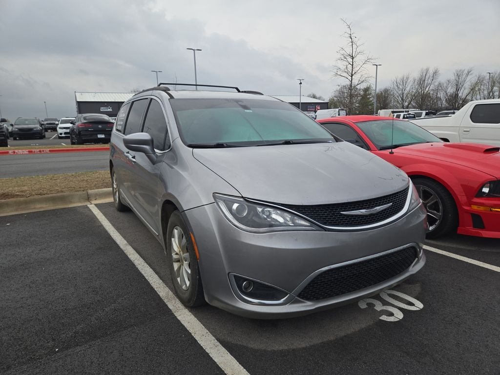 Used 2017 Chrysler Pacifica Touring L Van