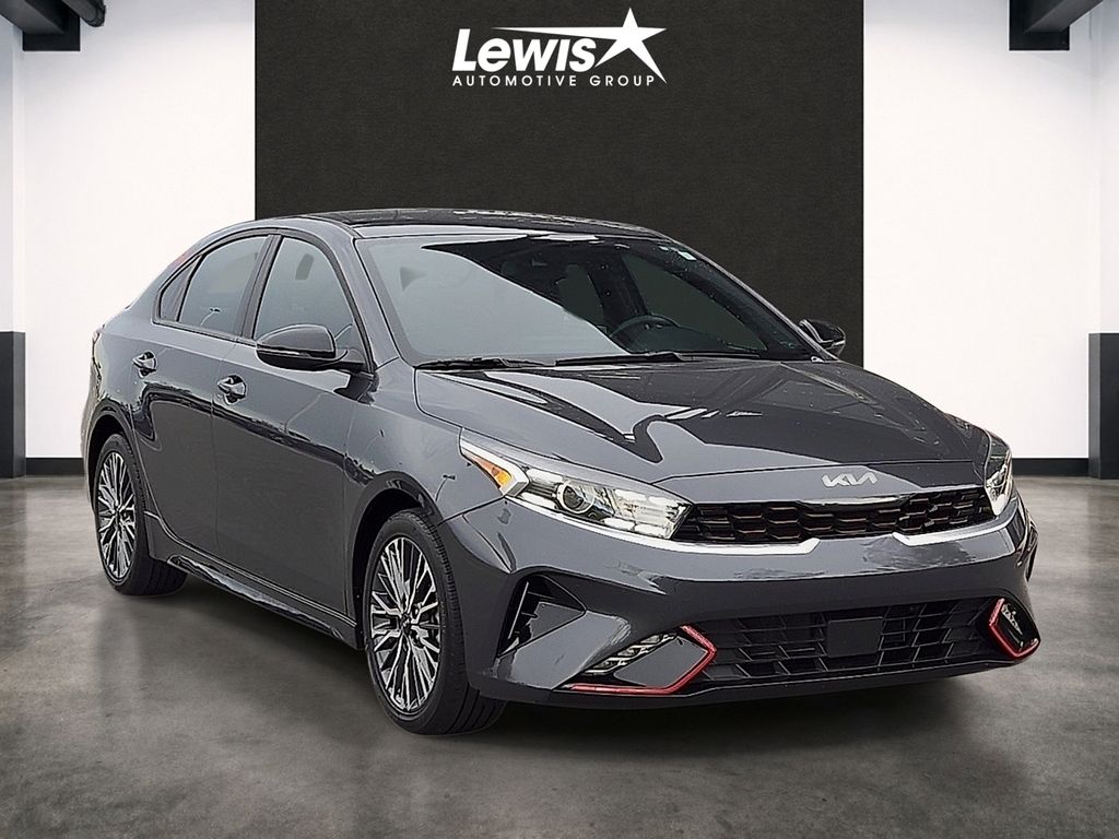 2024 Kia Forte GT-Line - Photo 6