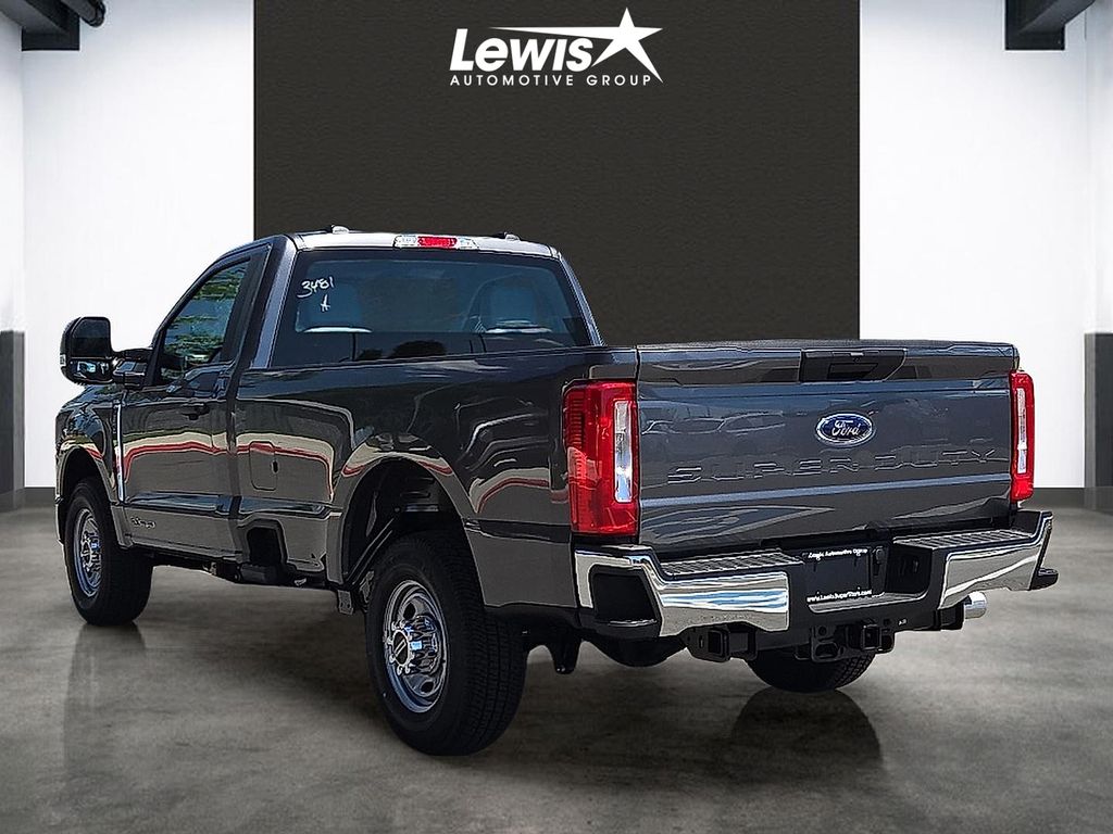 2025 Ford F-350 Super Duty XL - Photo 4
