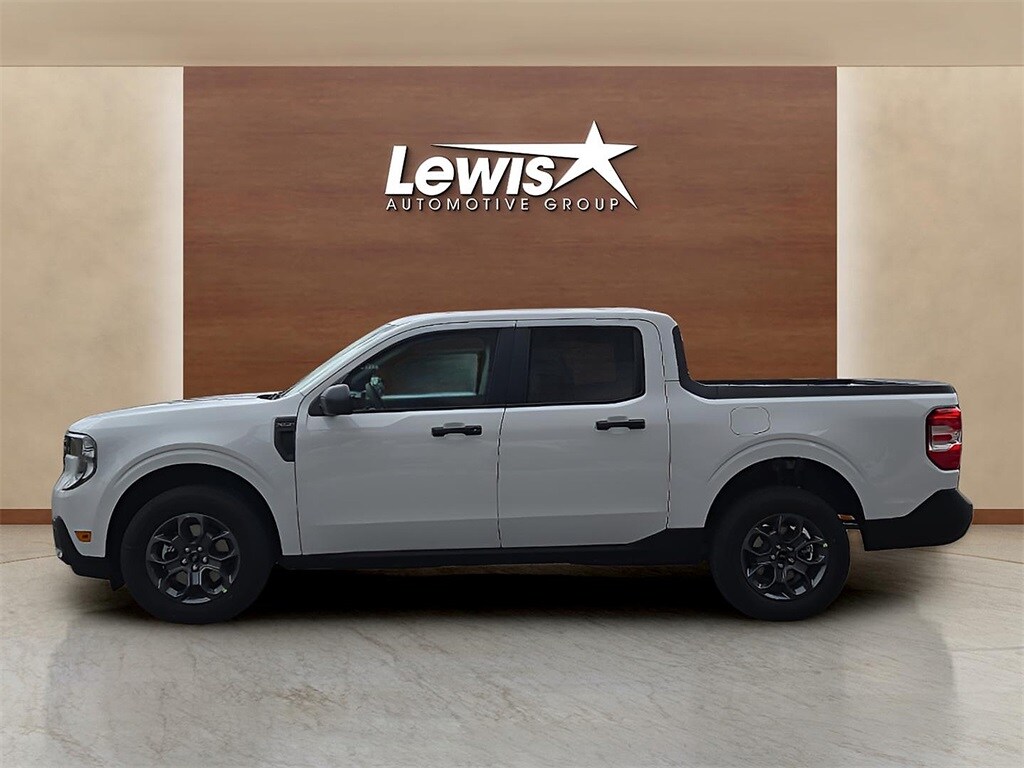 2025 Ford Maverick XLT photo 2