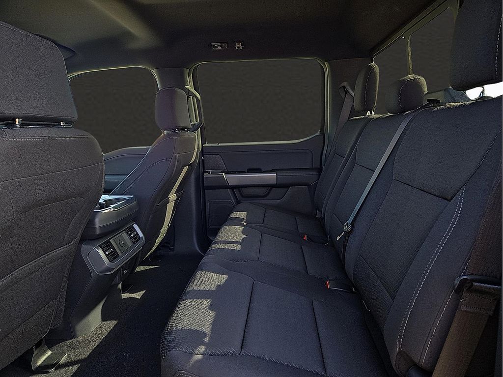 2026 Ford F-150 XLT - Photo 8