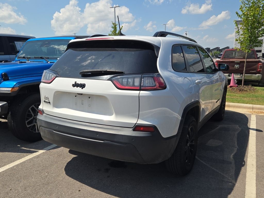 Used 2023 Jeep Cherokee Altitude SUV