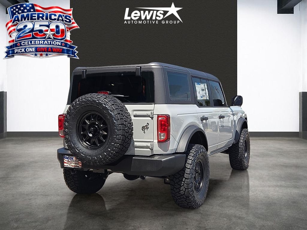 New 2026 Ford Bronco Base SUV