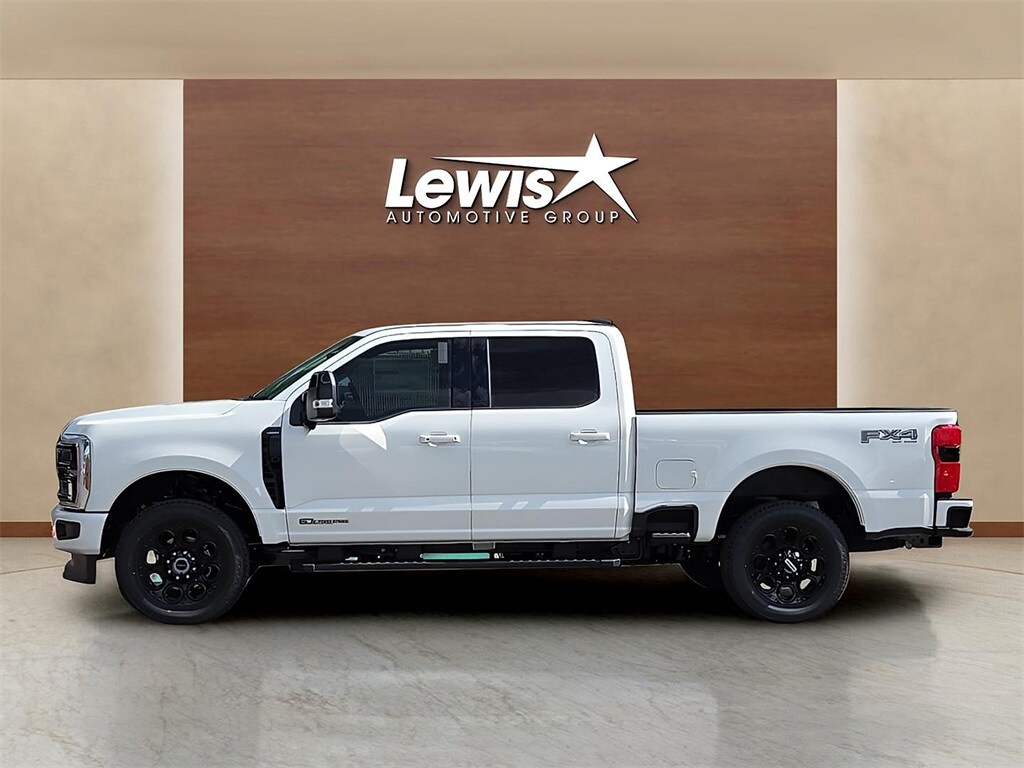 2025 Ford F-250 Lariat photo 2