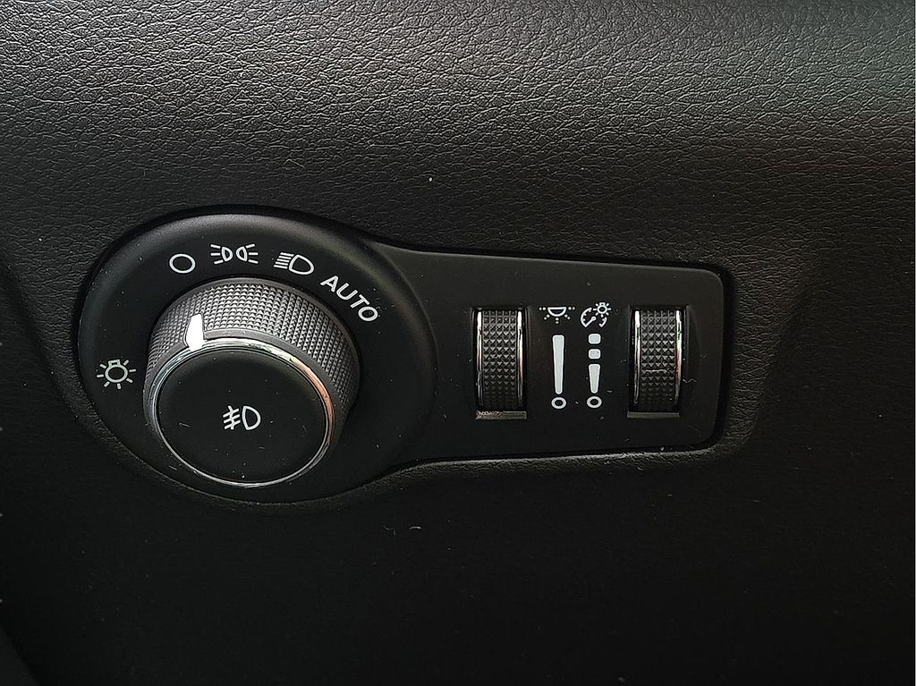 2024 Jeep Compass Latitude - Photo 17