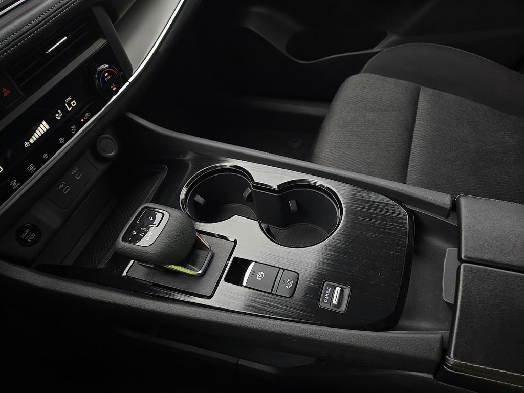 2025 Nissan Rogue SV - Photo 20