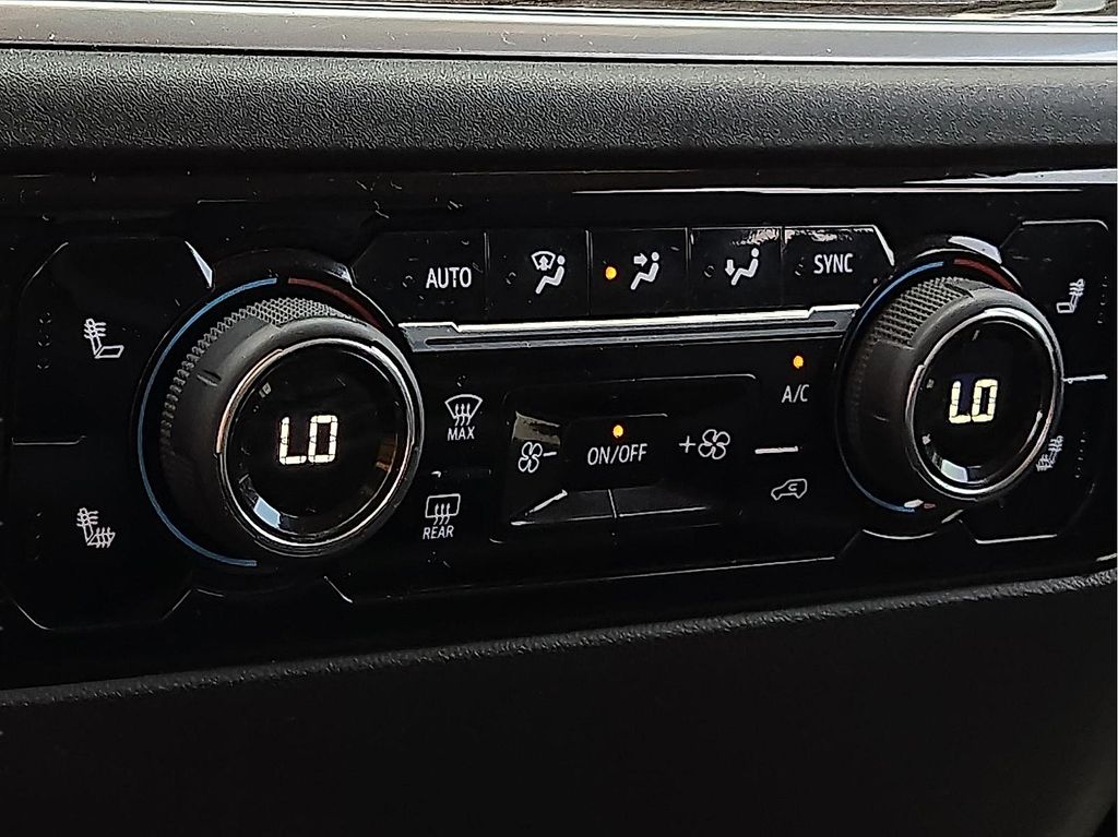 2024 Chevrolet Silverado 3500HD LTZ - Photo 14