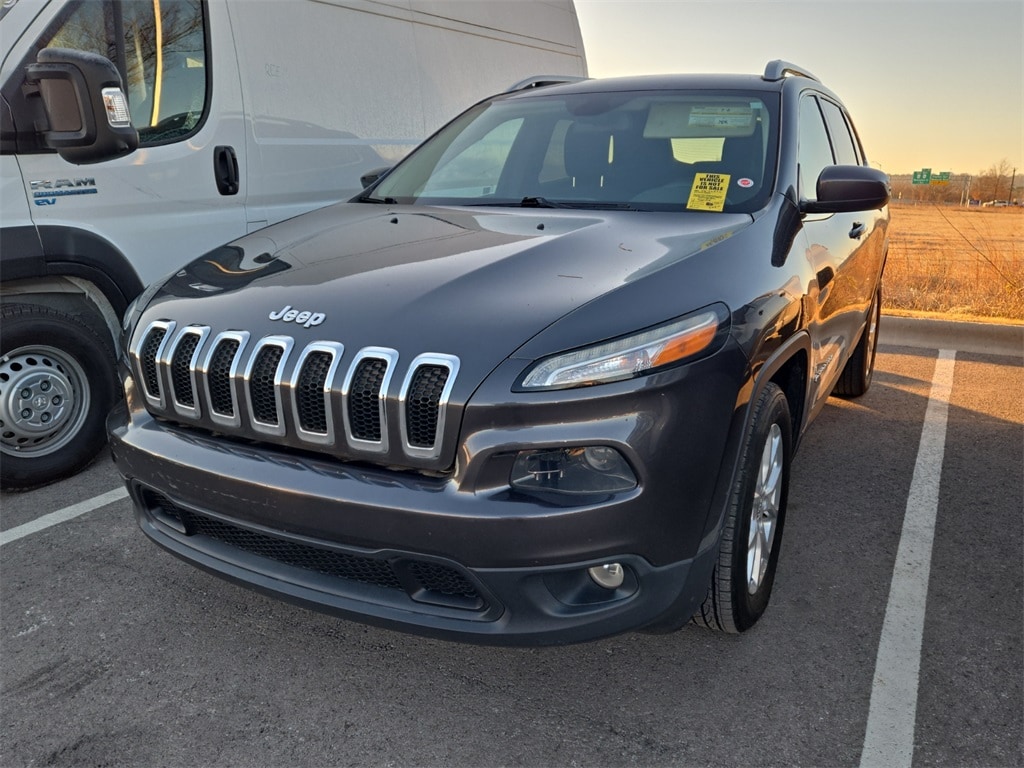 2016 Jeep Cherokee Latitude's photo