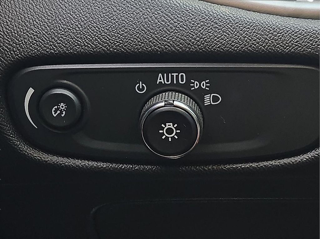 2023 Chevrolet Malibu 1LT - Photo 17