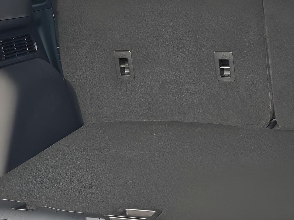 2026 Ford Escape Hybrid ST-Line Select - Photo 8