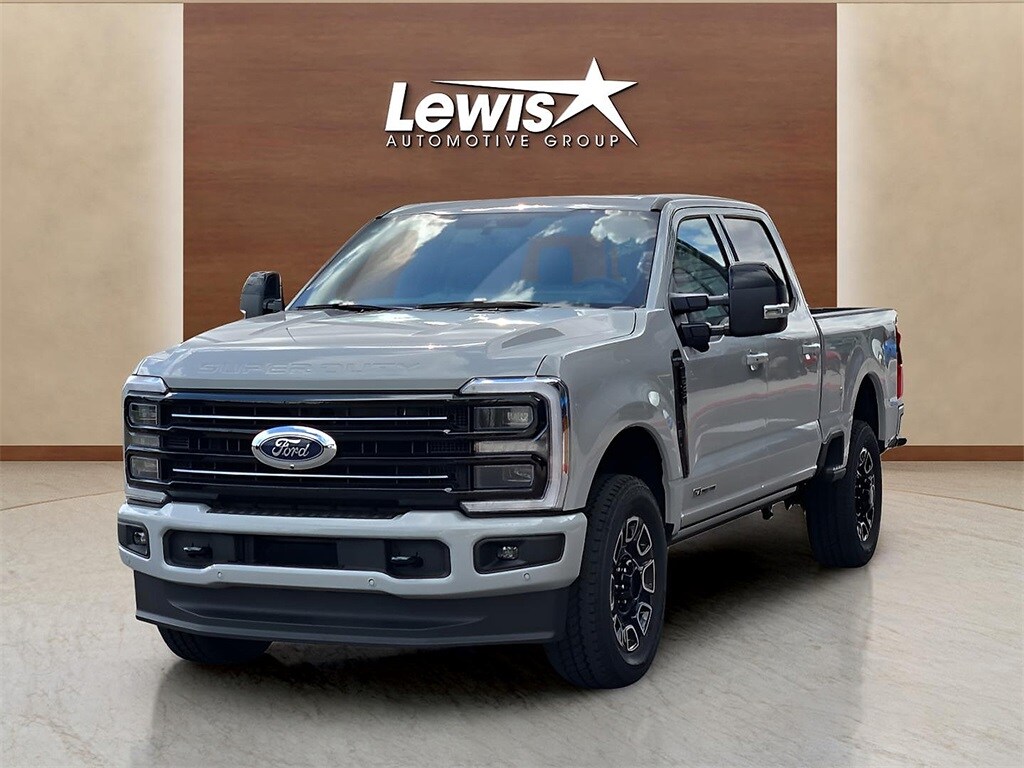 2026 Ford F-250 Platinum photo 2