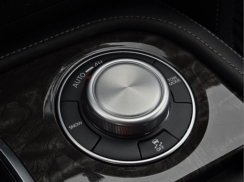 2024 Nissan Armada Platinum - Photo 16