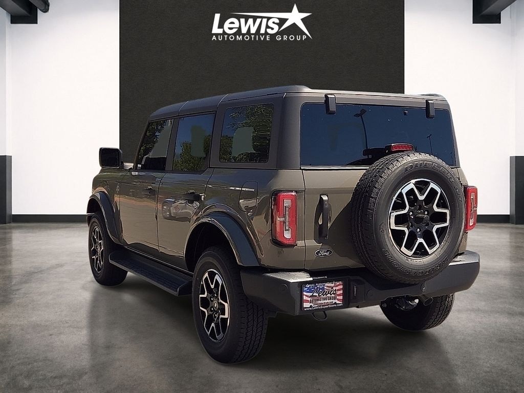 New 2026 Ford Bronco Outer Banks SUV