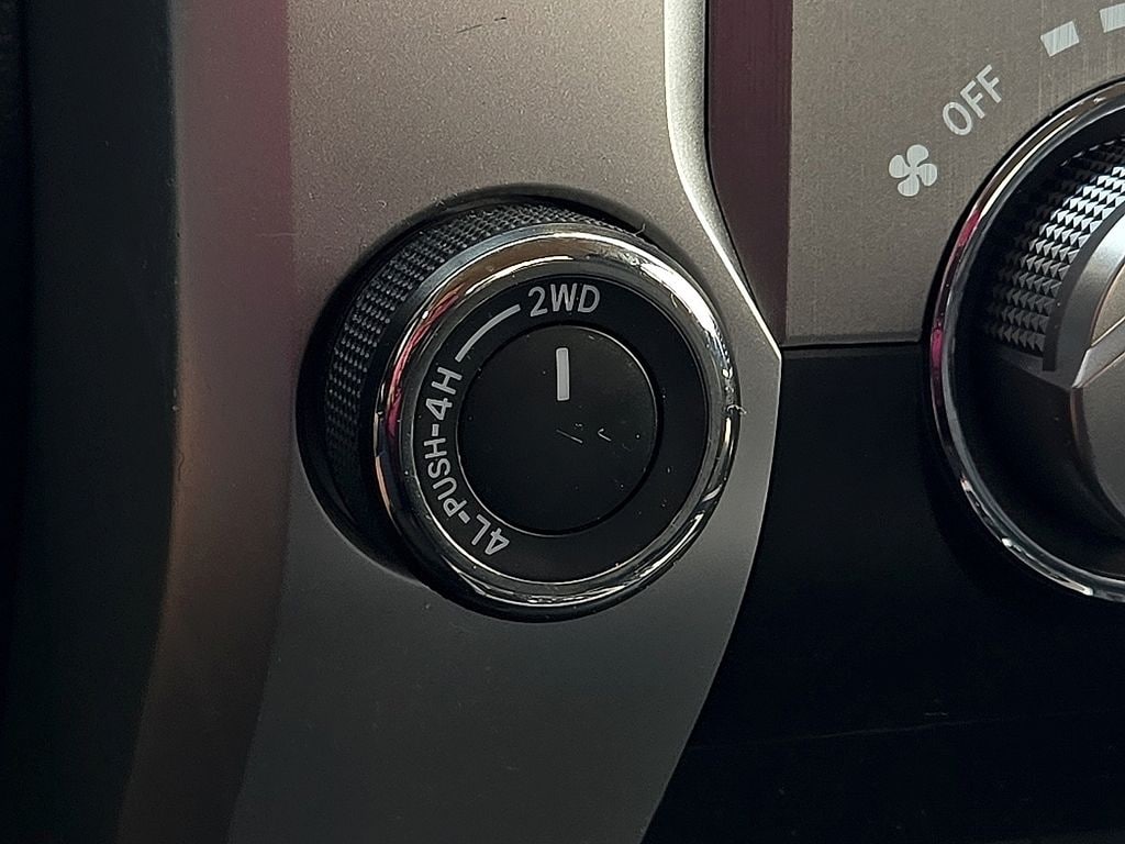 2016 Toyota Tundra SR5 - Photo 14