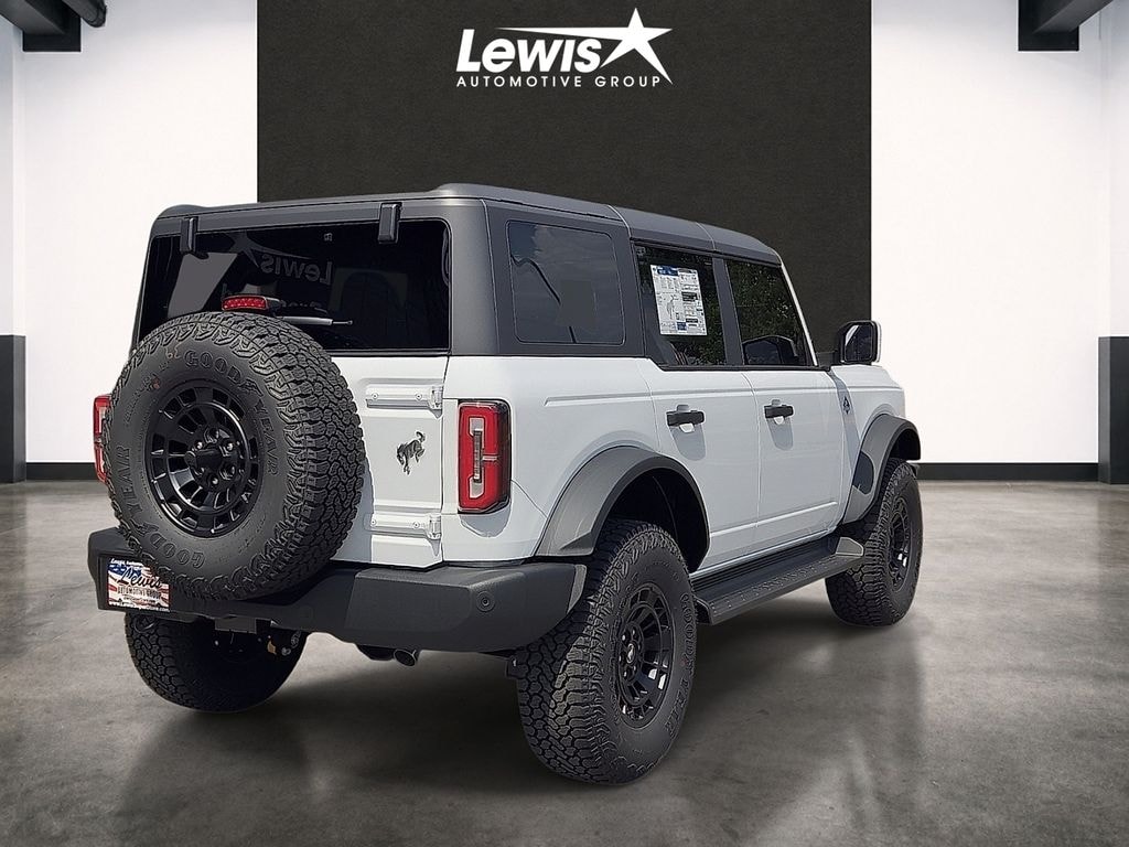 New 2026 Ford Bronco Outer Banks SUV