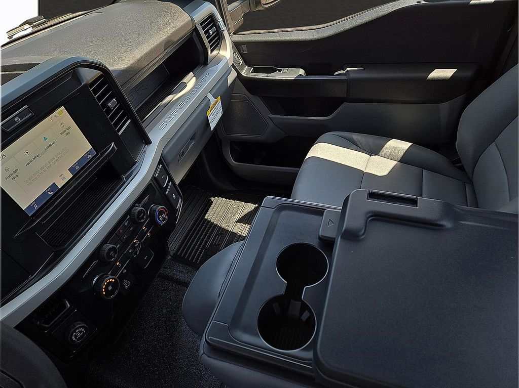 2025 Ford F-350 Super Duty XL - Photo 20