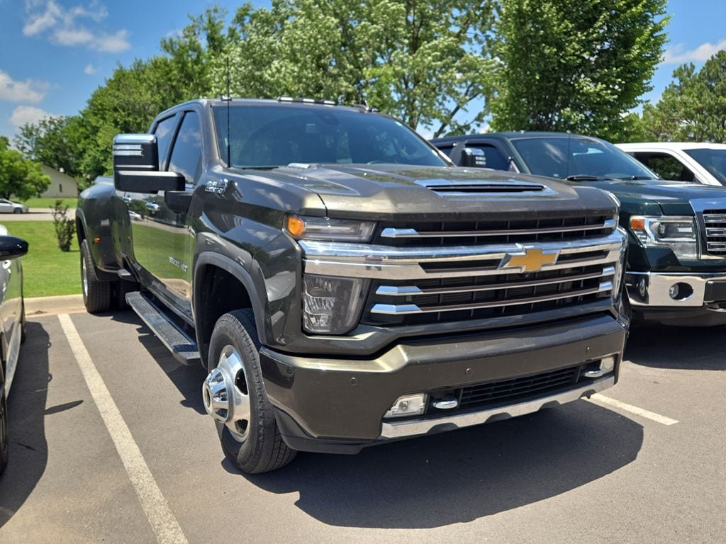 2022 Chevrolet Silverado 3500HD High Country - Photo 4