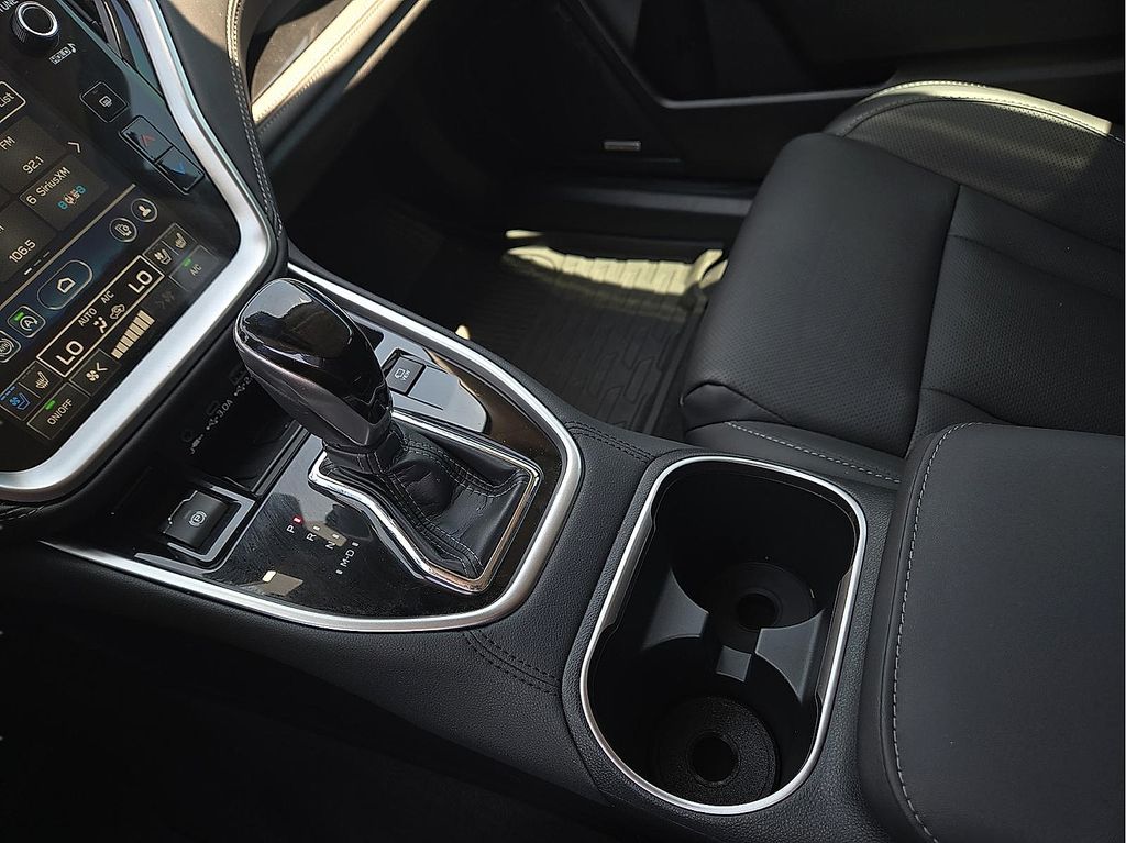 2025 Subaru Outback Touring - Photo 20