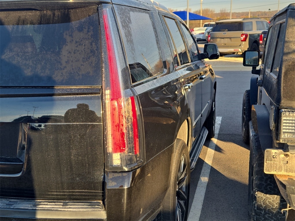 Used 2020 Cadillac Escalade Premium Luxury SUV
