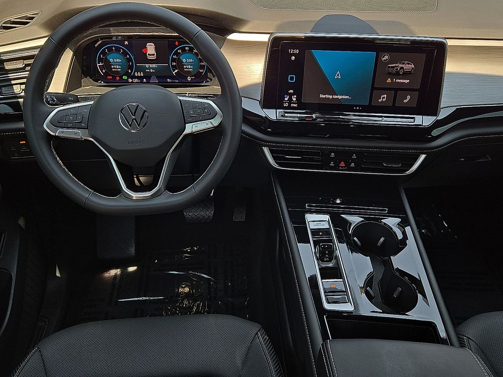 2024 Volkswagen Atlas Cross Sport SE w/Tech - Photo 10