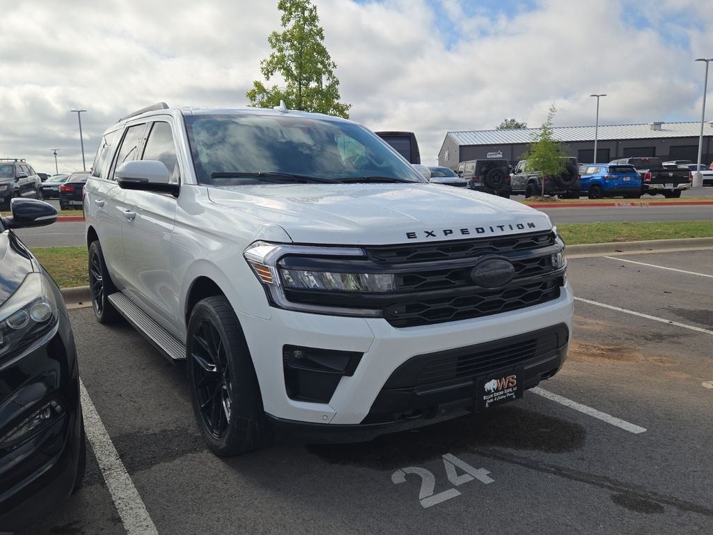 Used 2023 Ford Expedition XLT SUV
