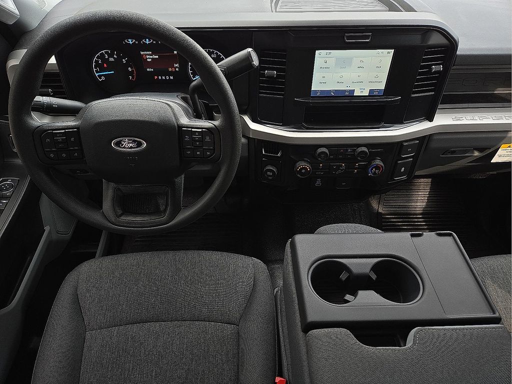 2026 Ford F-350 Super Duty XL - Photo 10