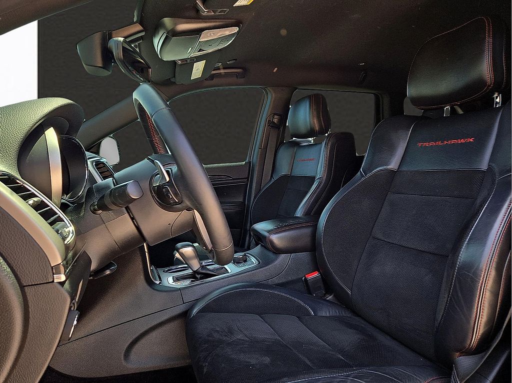2018 Jeep Grand Cherokee Trailhawk - Photo 13