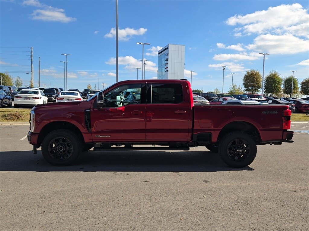 2026 Ford F-250 Lariat photo 2