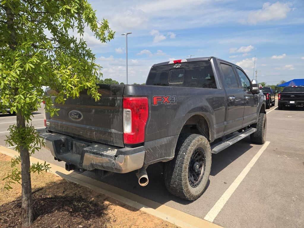 Used 2019 Ford F-250SD XLT Truck Crew Cab