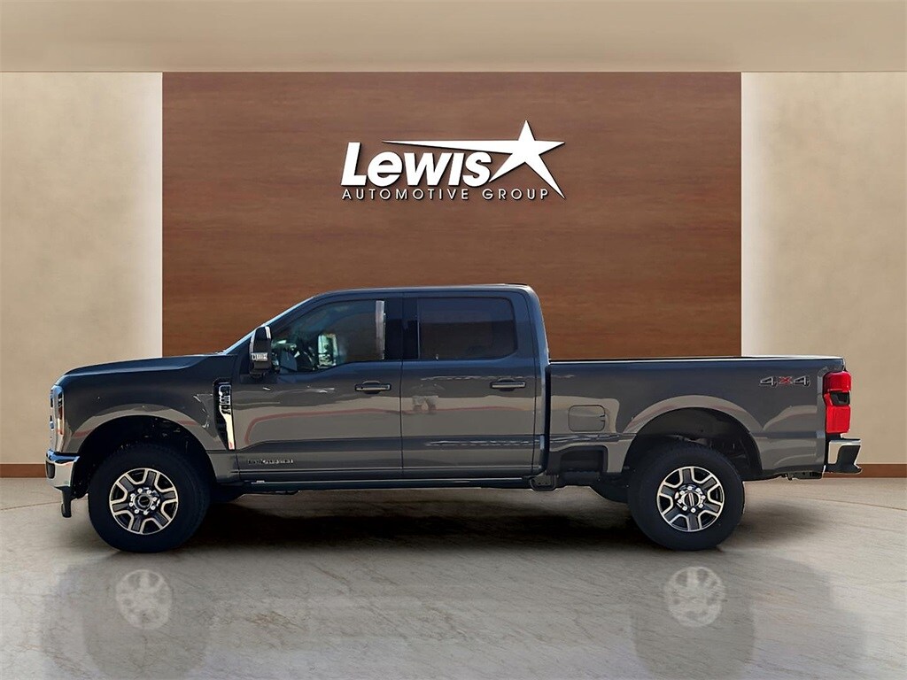 2026 Ford F-250 Lariat photo 3