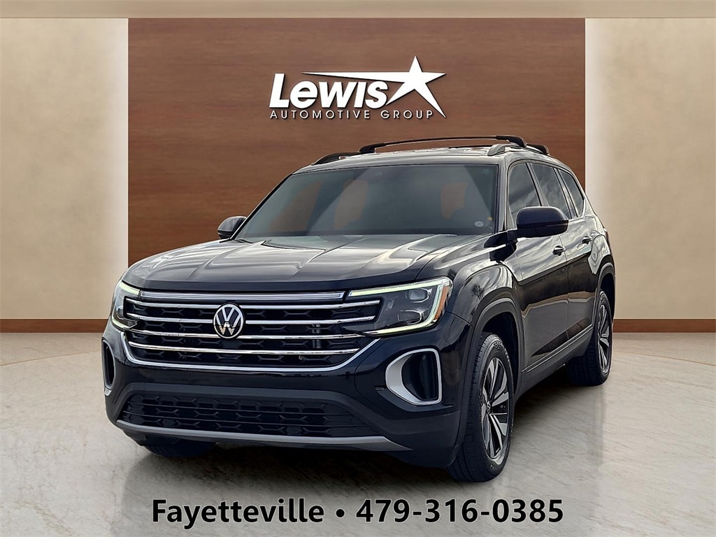 2024 Volkswagen Atlas SE's photo