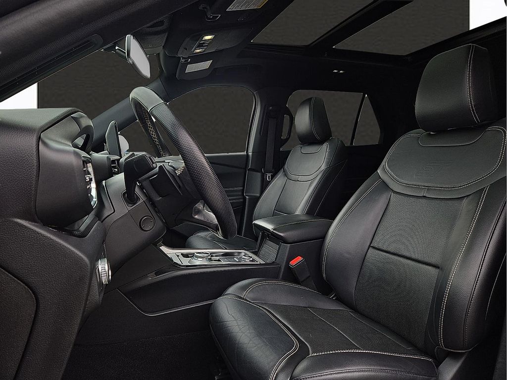 2021 Ford Explorer ST - Photo 14