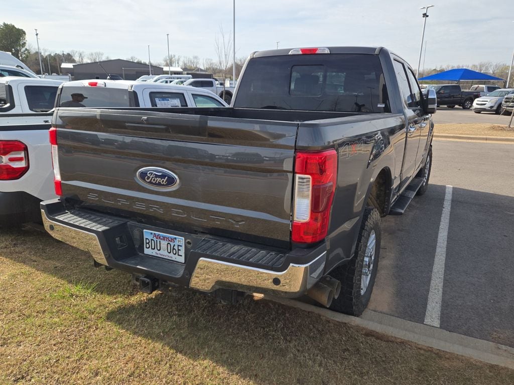Used 2018 Ford F-250SD XLT Truck Crew Cab